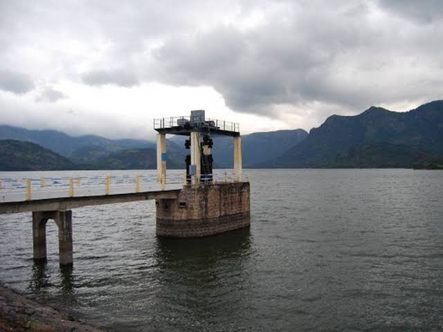 Aliyar Dam, Pollachi