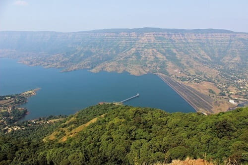 Dhom Dam, Wai